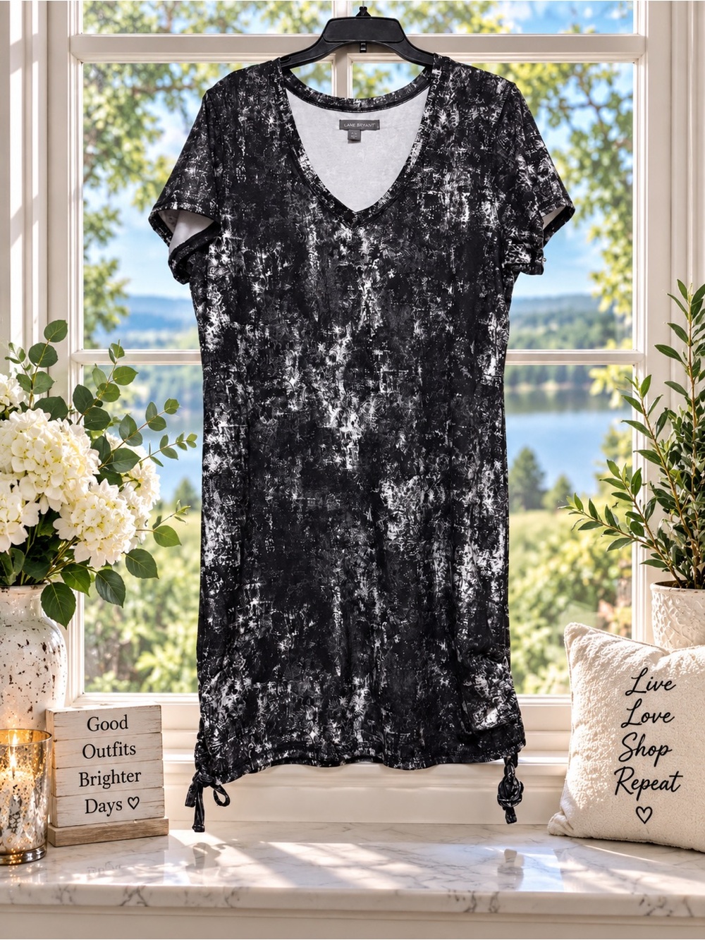 V-Neck Short Sleeve Tie-Dye Tunic Top - Black